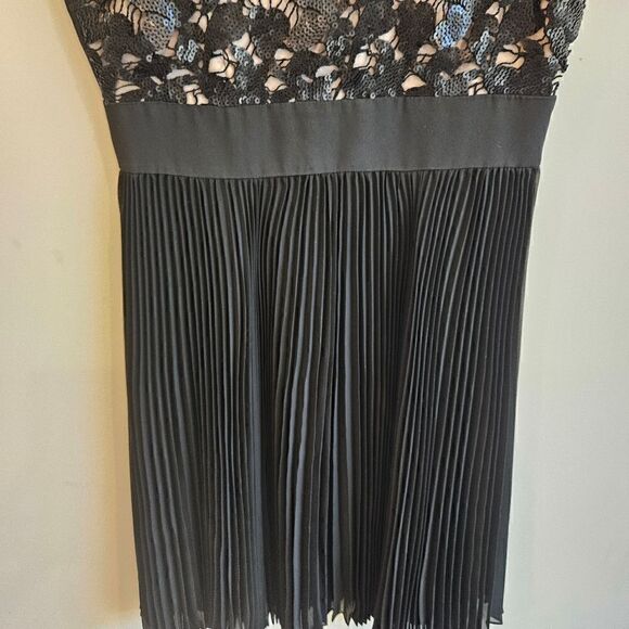 Eliza J Sequin Top Pleated Skirt Cocktail Dress - Picture 3 of 5